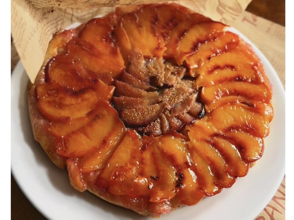 Upside Down Puff Pastry Tart with Figs and&nbsp;Peaches